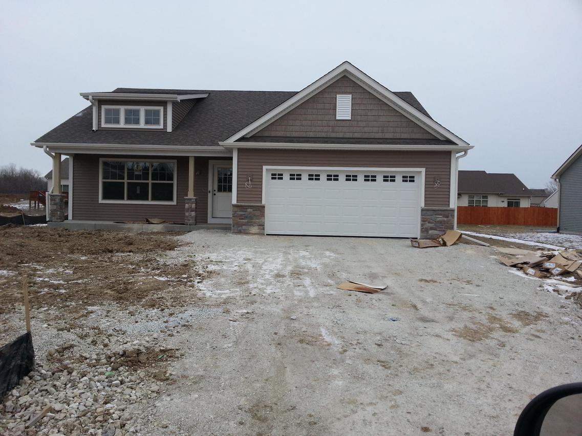 617 Fox Run, Mount Pleasant, WI 53406