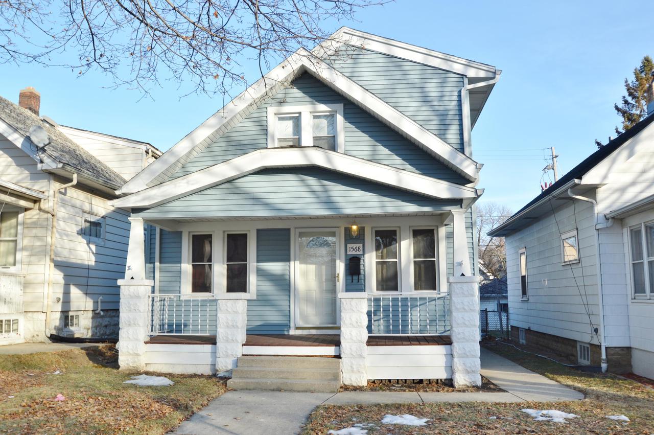 1568 S 63rd St, West Allis, WI 53214