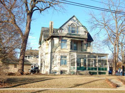 251 E Racine St, Jefferson, WI 53549