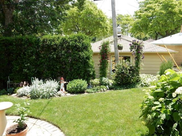 2578 S 90th St., West Allis, WI 53227