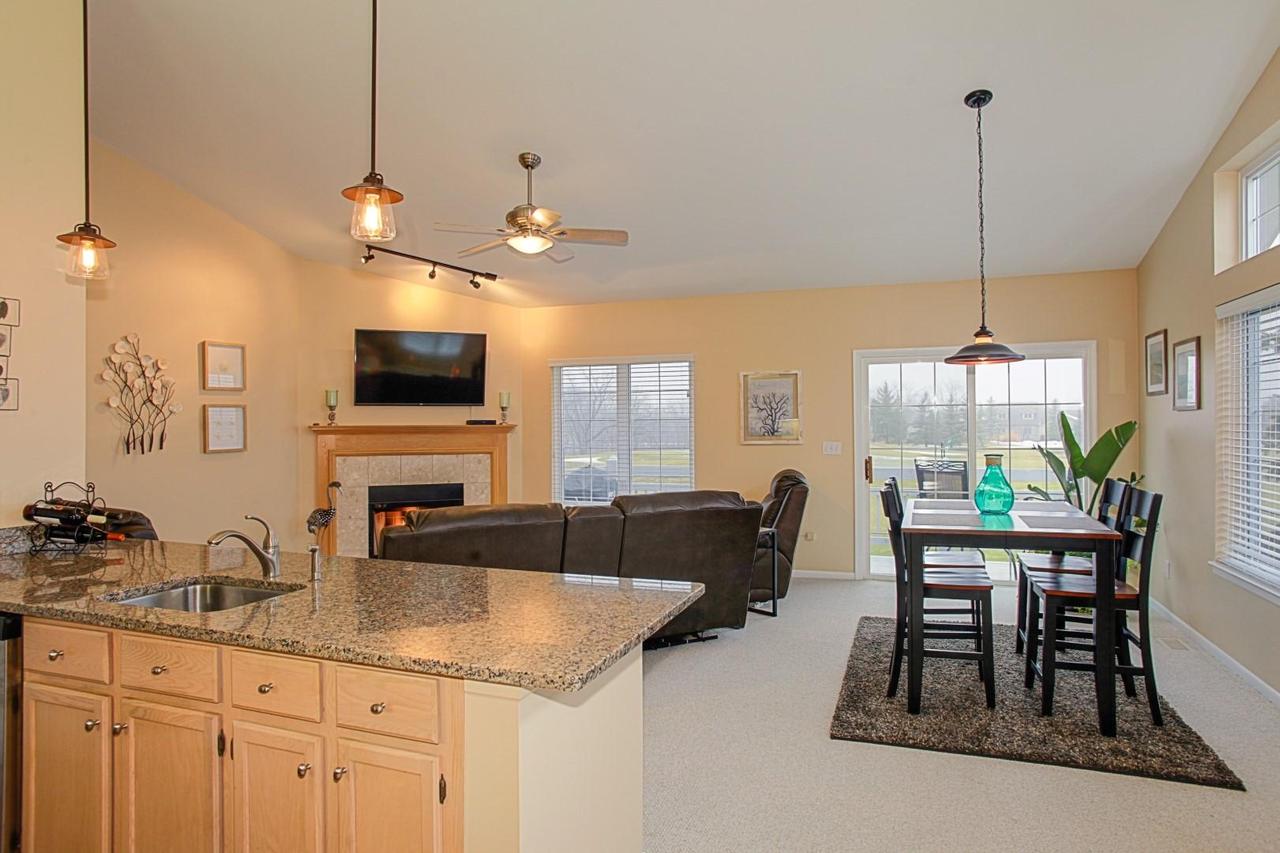 534 Geneva National Ave. #6-64, Geneva, WI 53147