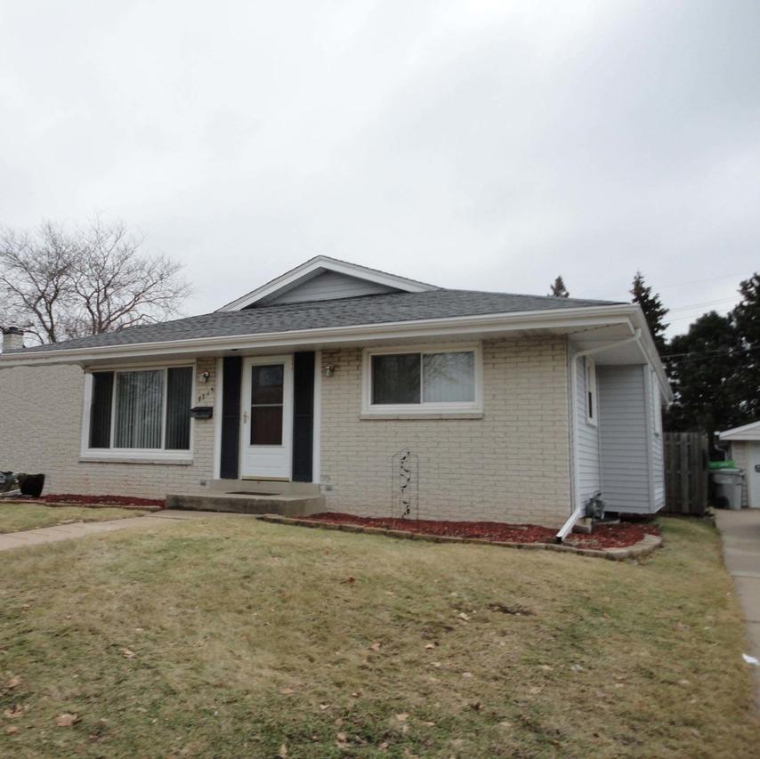 8715 W Tripoli Ave, Milwaukee, WI 53228