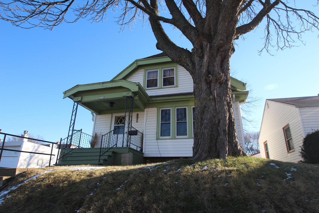 3118 S Clement Ave, Milwaukee, WI 53207