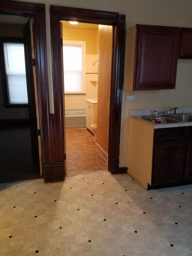 2135 N 37th St, Milwaukee, WI 53208