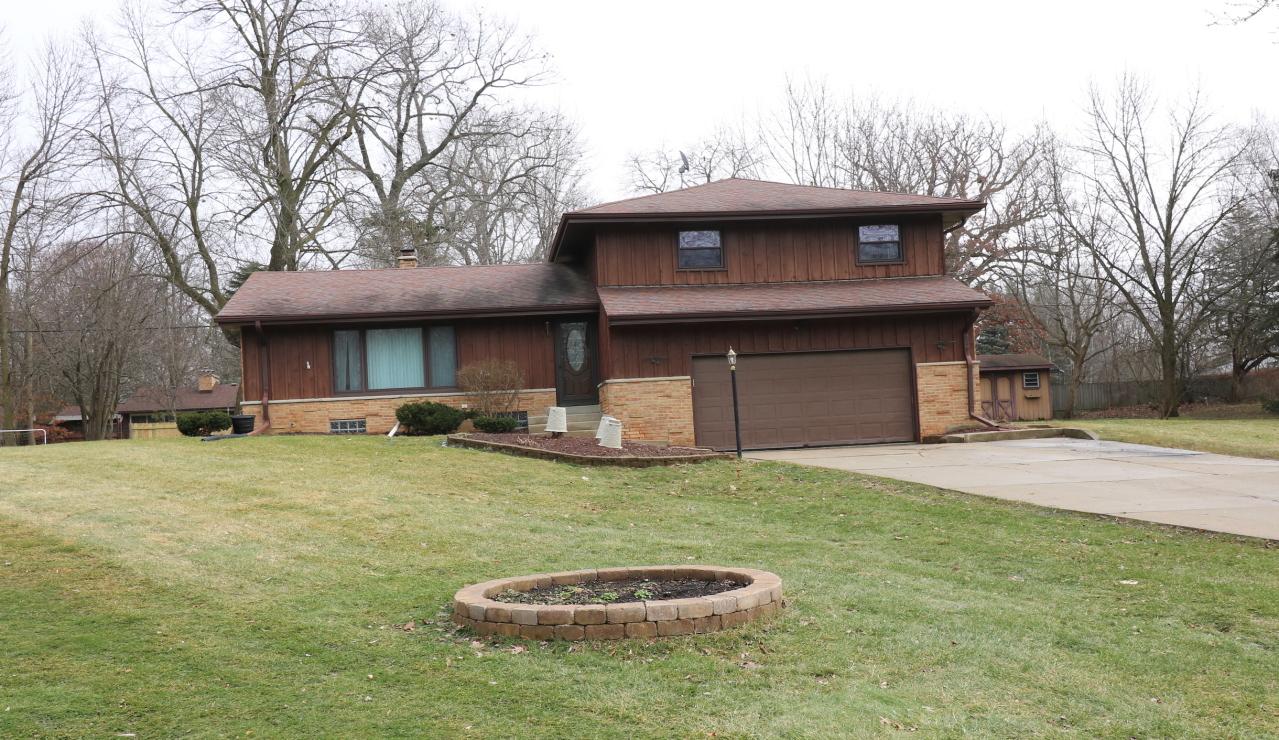 12860 W Marquette Dr., New Berlin, WI 53151