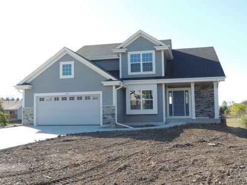 3945 Sienna Ct, Caledonia, WI 53126