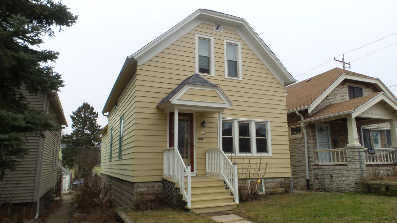 814 S 37th St, Milwaukee, WI 53215