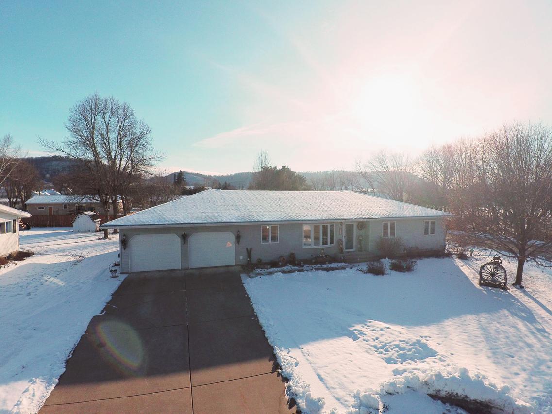 502 Mahlum St, Coon Valley, WI 54623