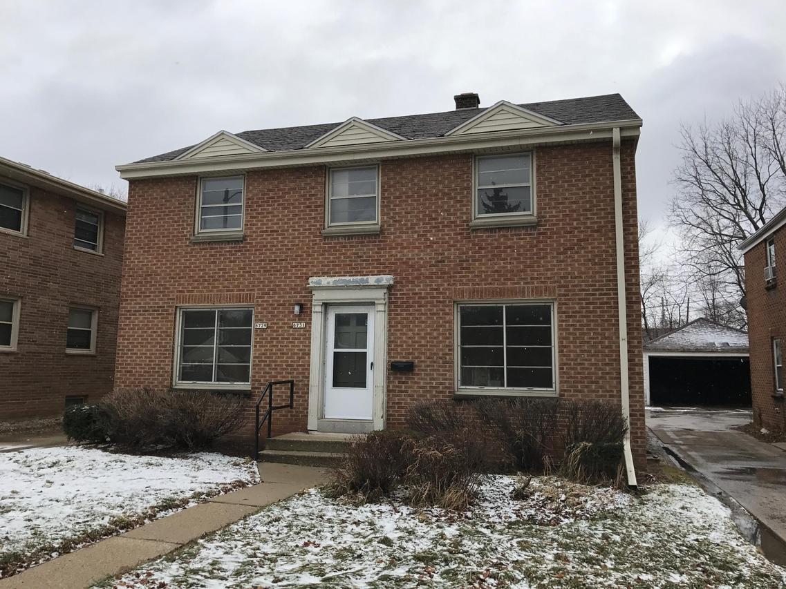 6729 W Bluemound Rd #6731, Milwaukee, WI 53213