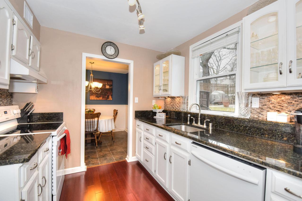 2728 N 85th St, Milwaukee, WI 53222