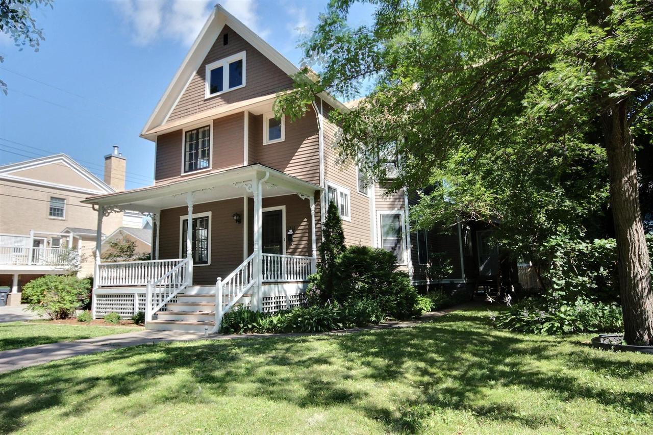 1215 King St, La Crosse, WI 54601