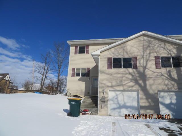 642 S Kuester Ln., West Bend, WI 53090