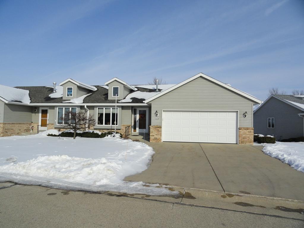 1678 White Tail Run, Hartford, WI 53027