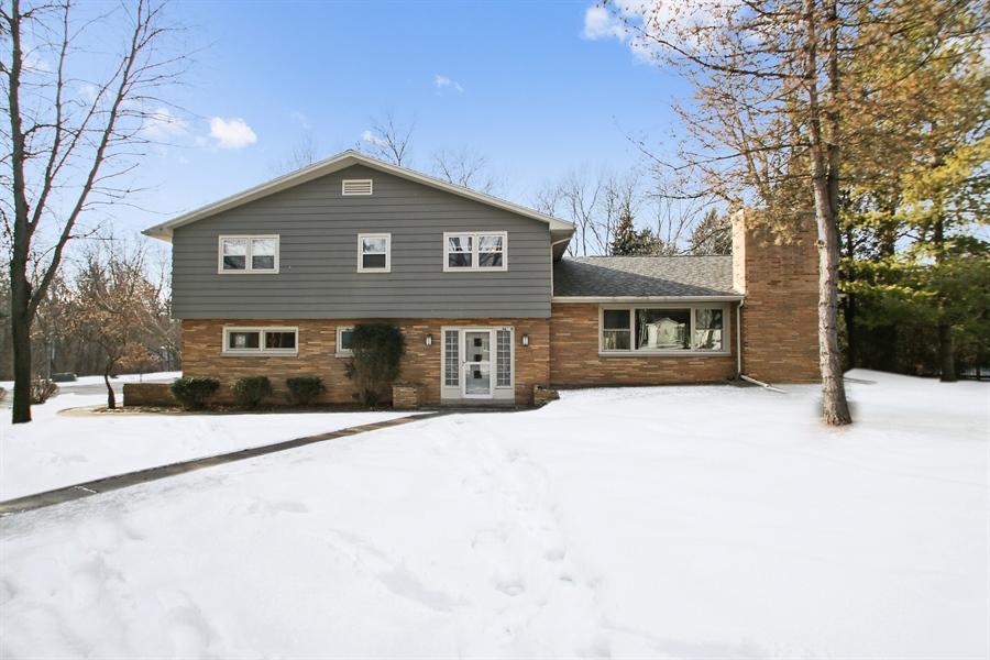 N85W6117 Willowbrooke Dr, Cedarburg, WI 53012