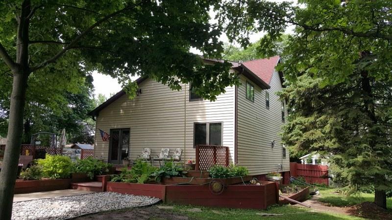 2107 Spring St., Racine, WI 53405