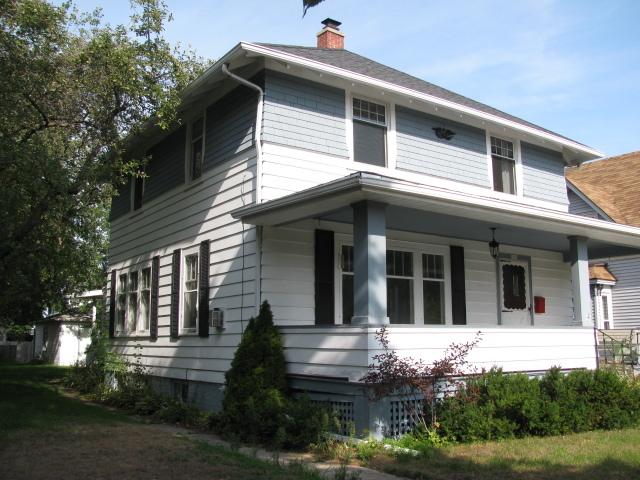 2216 S 7th St, Sheboygan, WI 53081