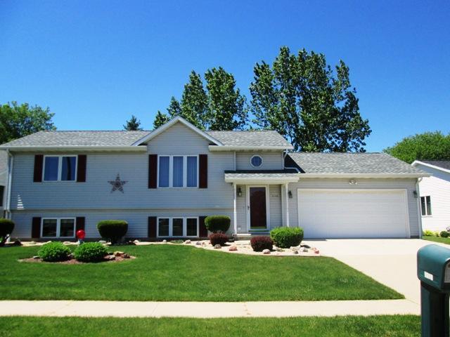 4144 Ray St., Manitowoc, WI 54220