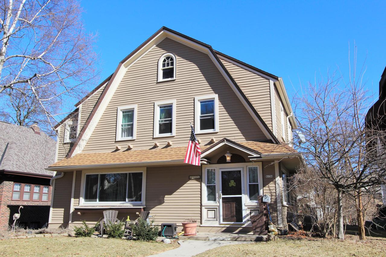 4136 N Farwell Ave, Shorewood, WI 53211