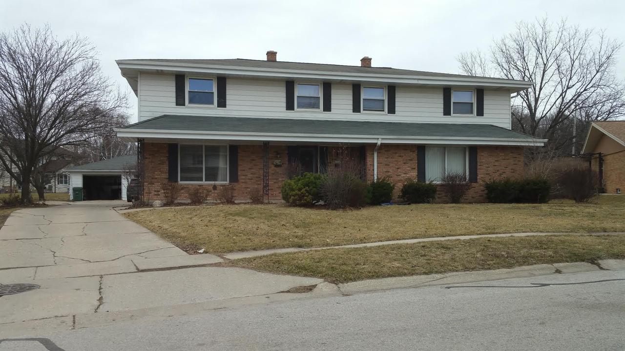 4920 Sutton Ln. #4924, Greendale, WI 53129