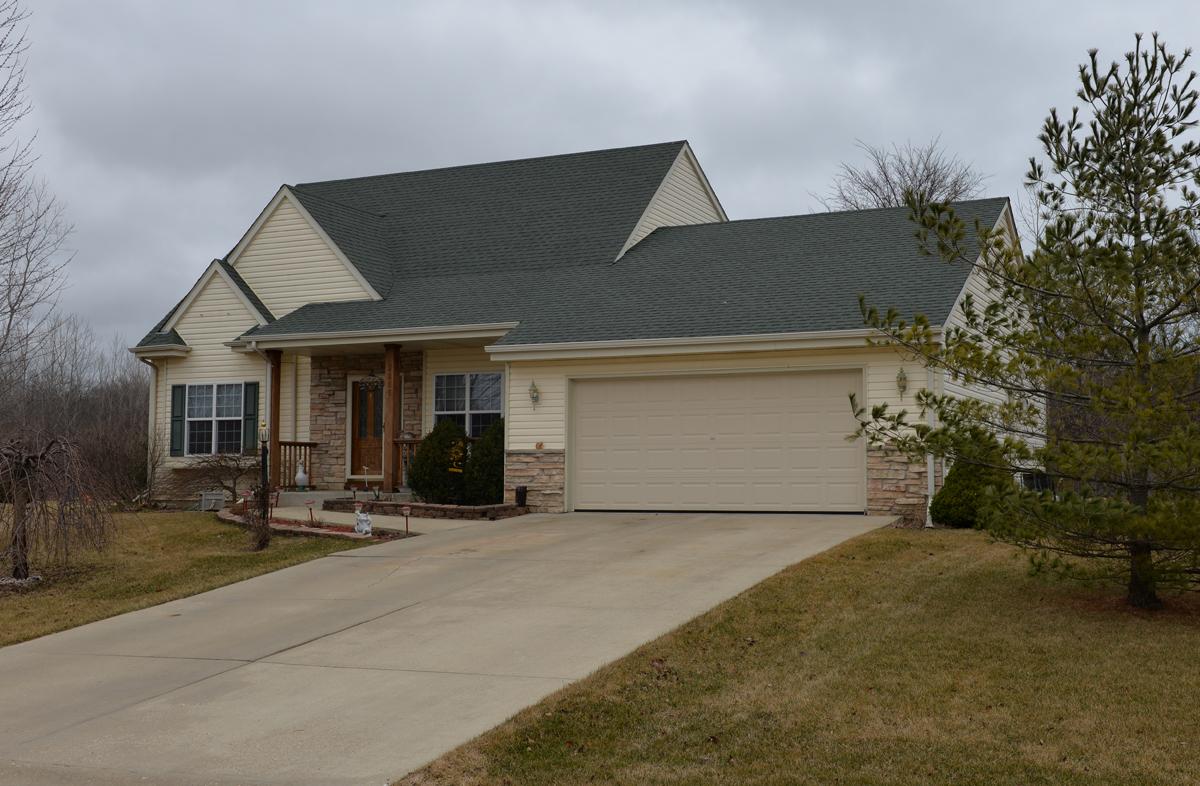 3855 Royal Oaks Dr, Mount Pleasant, WI 53406