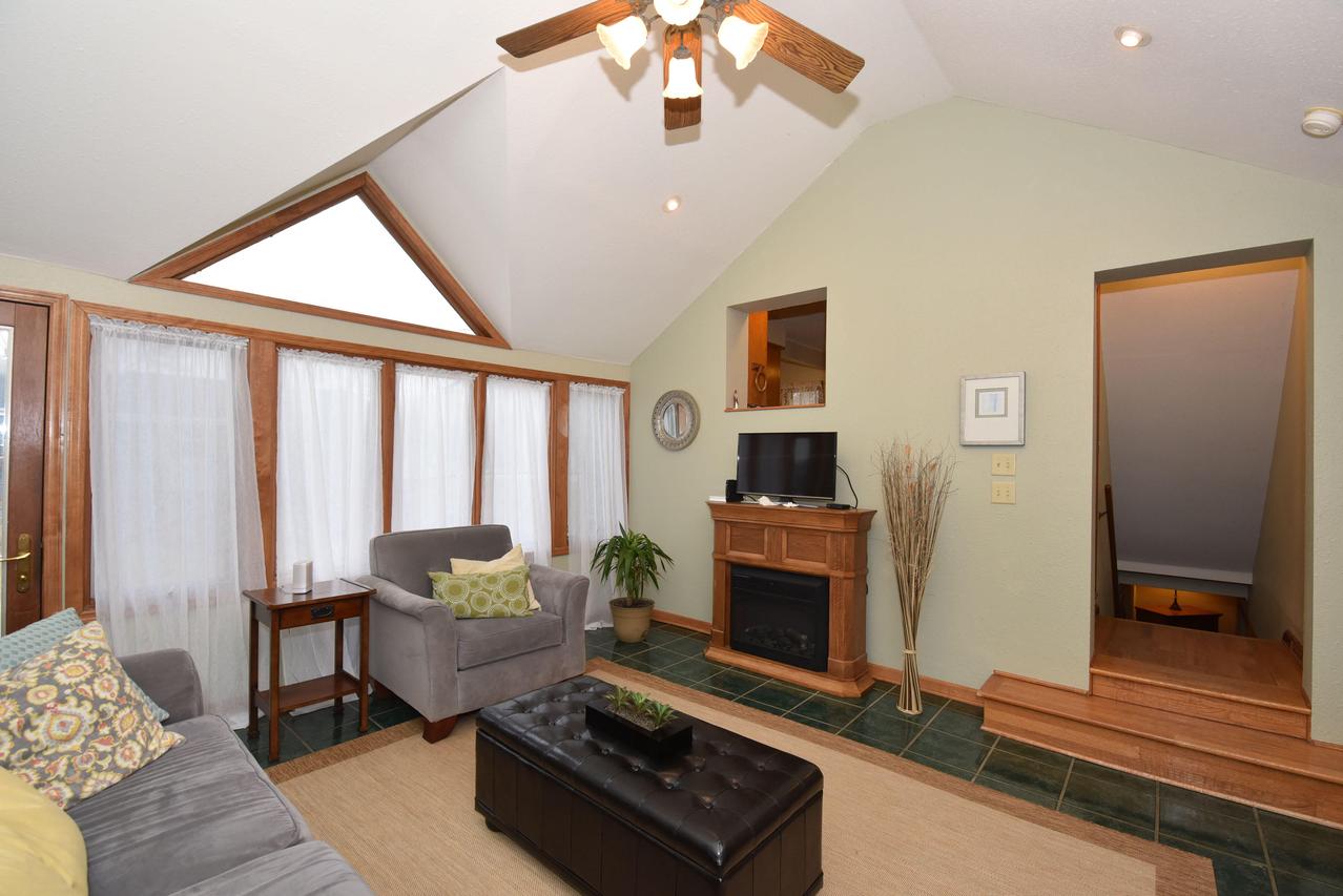 11231 W Kaul Ave, Milwaukee, WI 53225