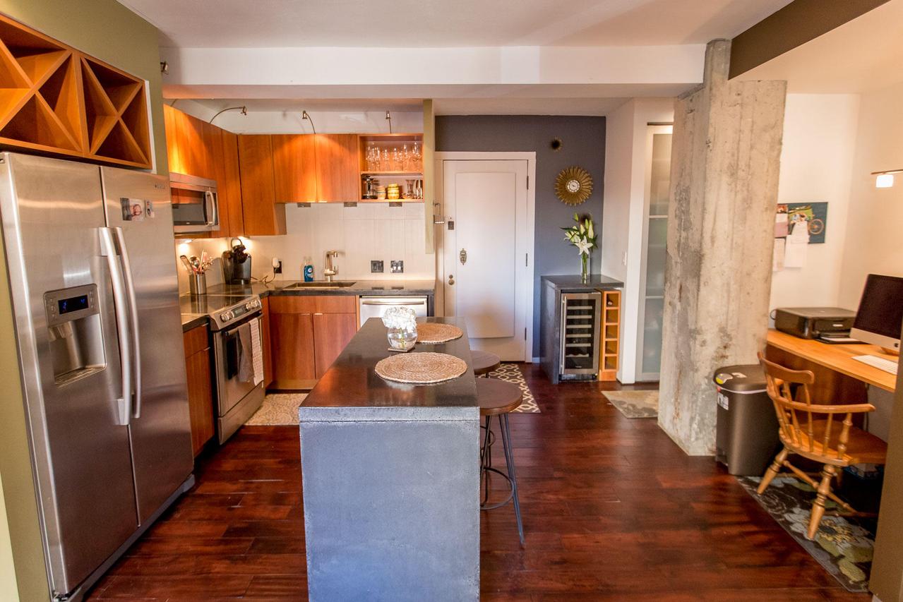 1028 E Juneau Ave #217, Milwaukee, WI 53202