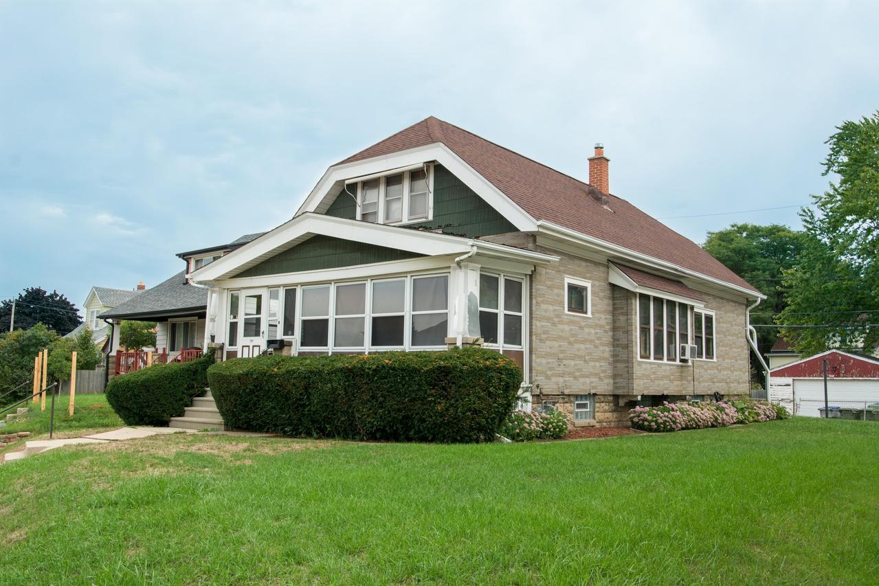 3524 S Howell Ave, Milwaukee, WI 53207