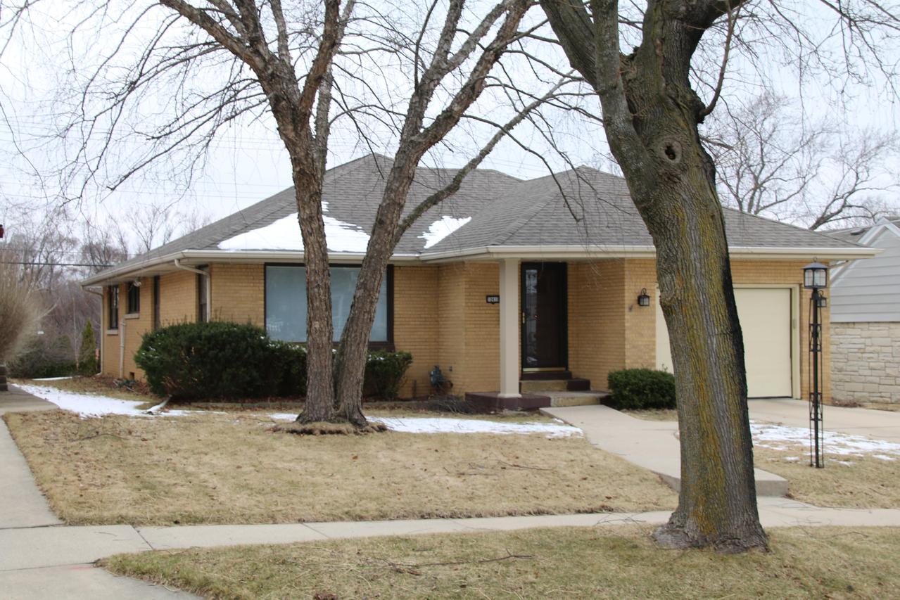 10410 W Woodward Ave., Wauwatosa, WI 53222