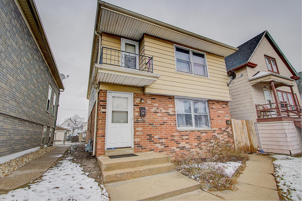 2468 S 15th Pl. #2468 A, Milwaukee, WI 53215