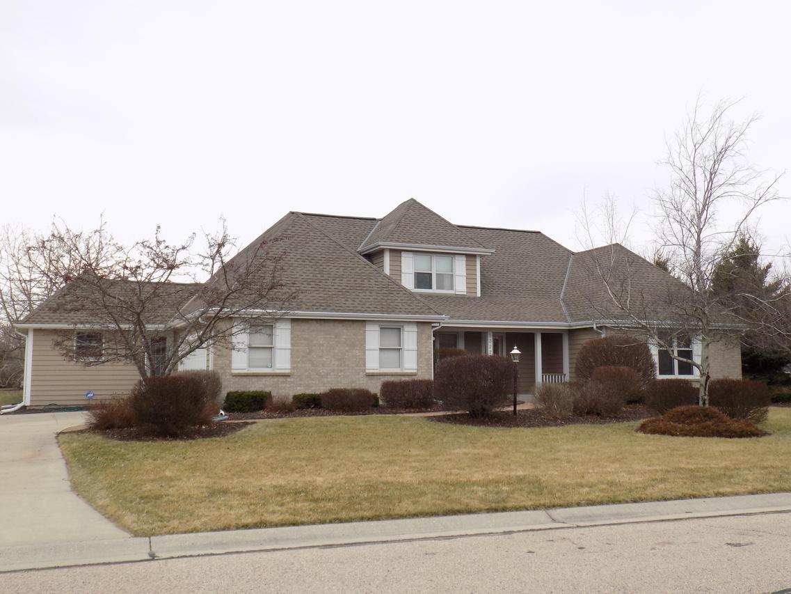 5322 Piper Ln, Mount Pleasant, WI 53403