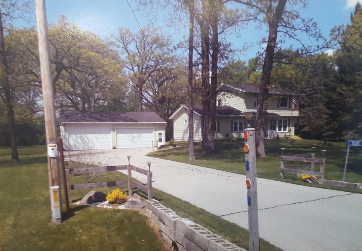 3020 Sheard Rd, Dover, WI 53105