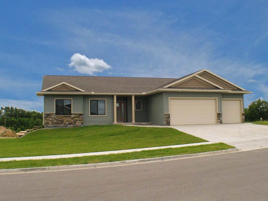 1520 Crockett Dr., Holmen, WI 54636