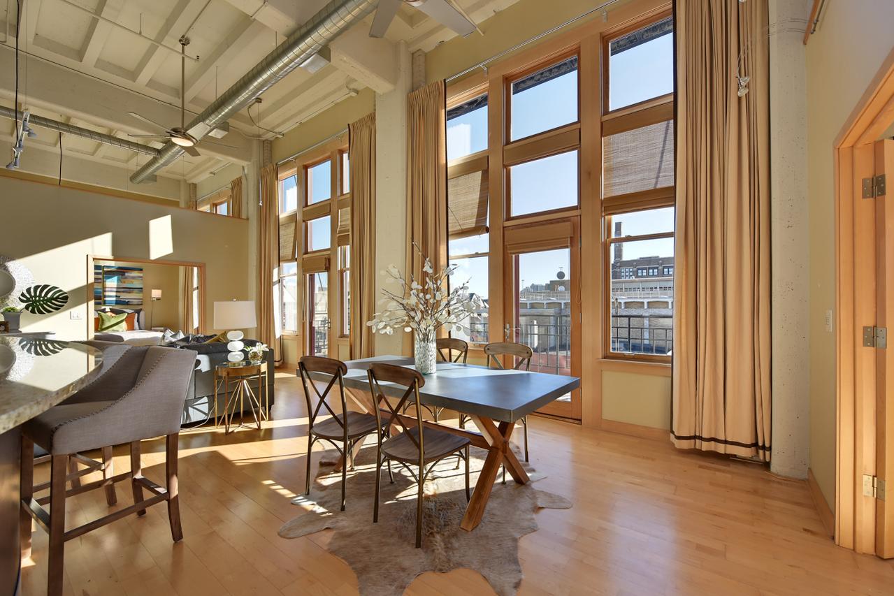 1325 N Van Buren St #301, Milwaukee, WI 53202