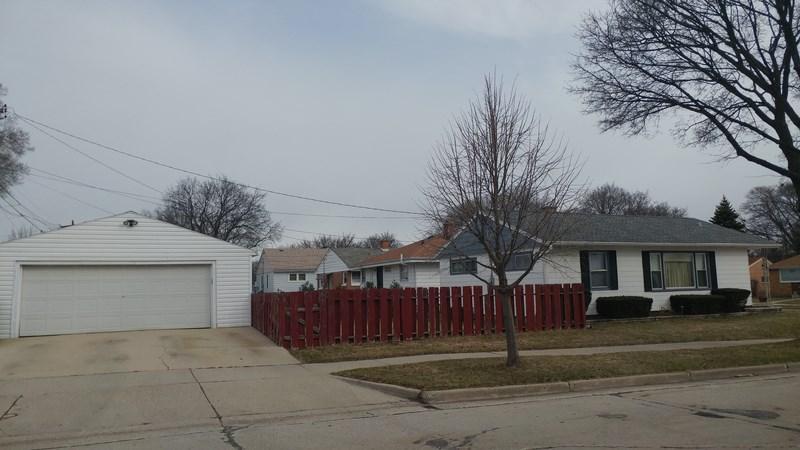 4501 N 71st St, Milwaukee, WI 53218