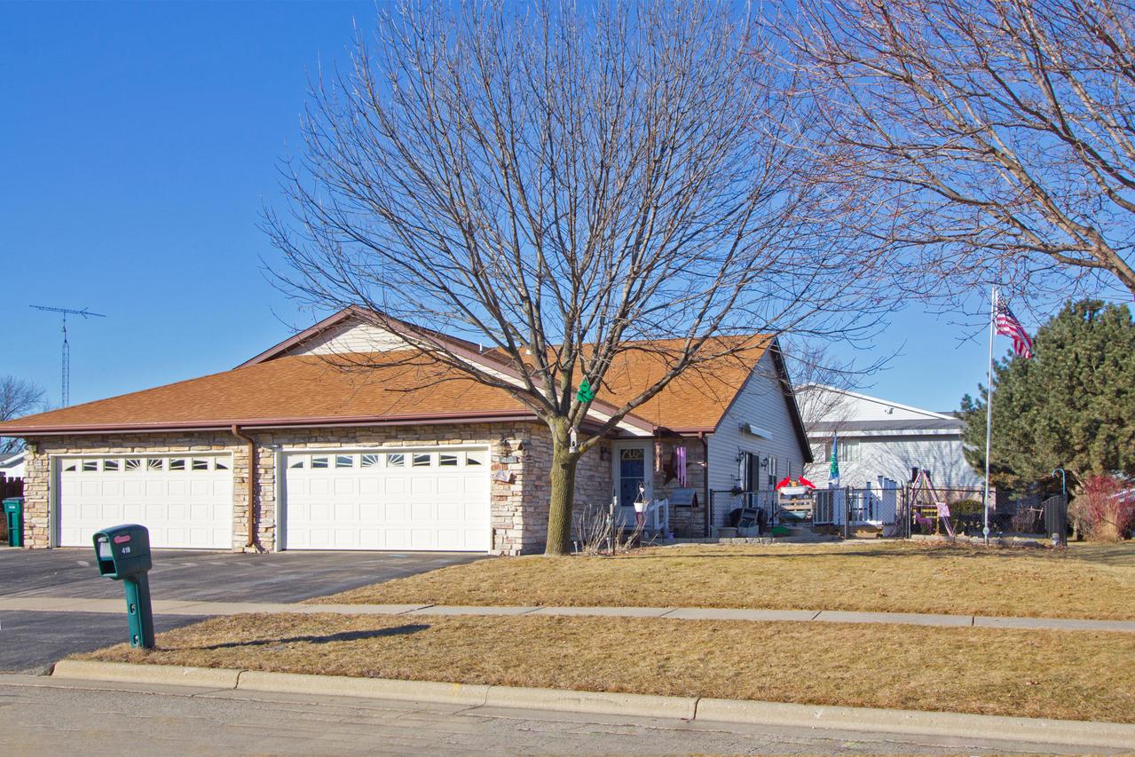 410 E 3rd Ave, Elkhorn, WI 53121