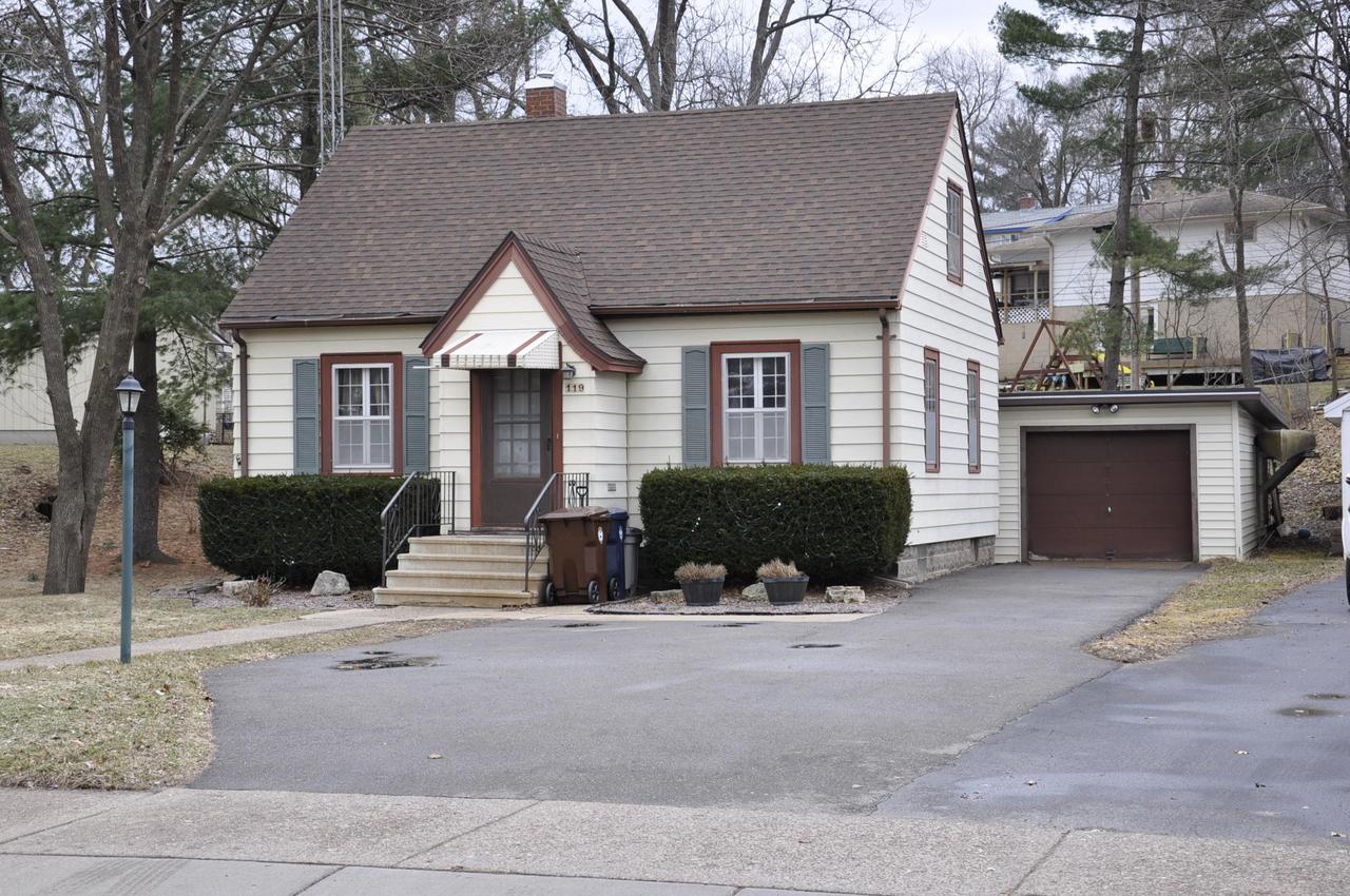 119 S 8th Ave, Onalaska, WI 54650