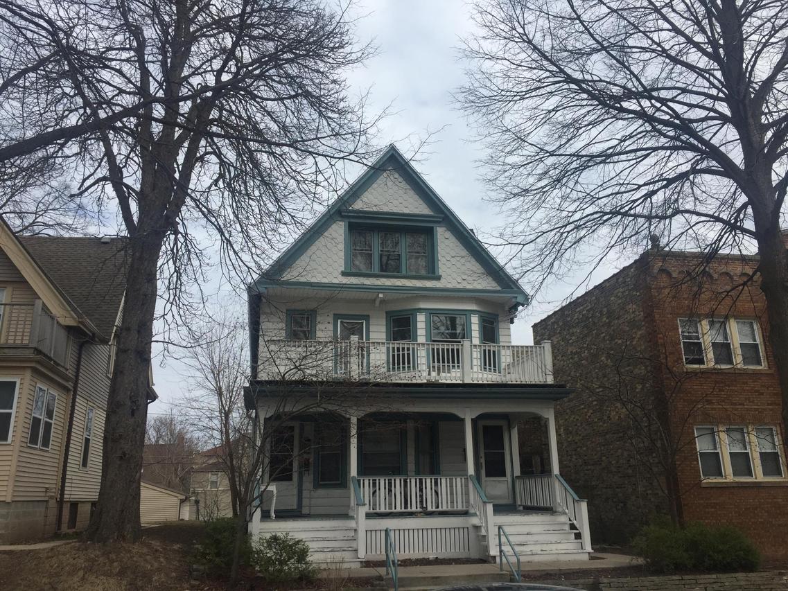 2940 N Newhall St  2942 St., Milwaukee, WI 53211