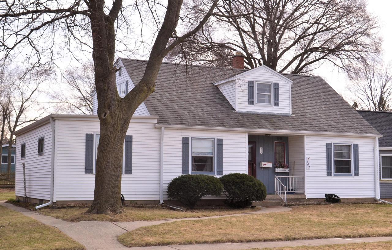 609 Sycamore Ave., South Milwaukee, WI 53172