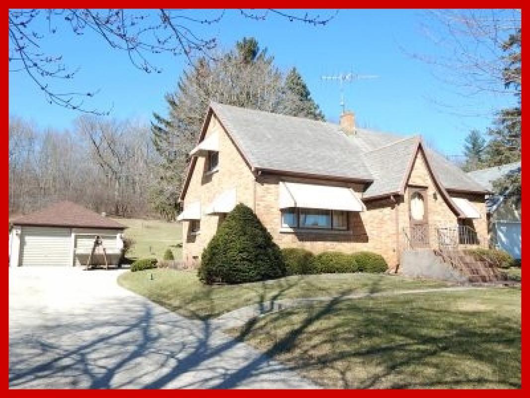 116 Main St, Sullivan, WI 53178