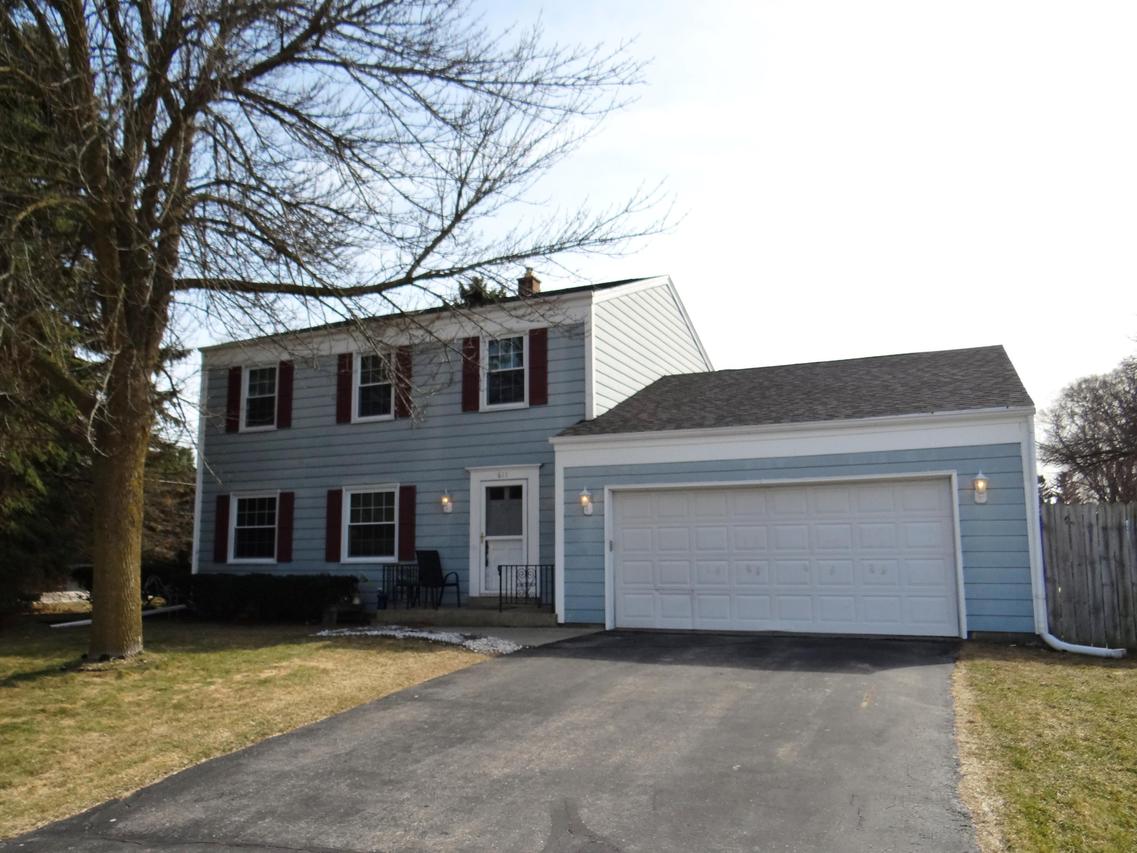 611 Hialeah Dr, Caledonia, WI 53402