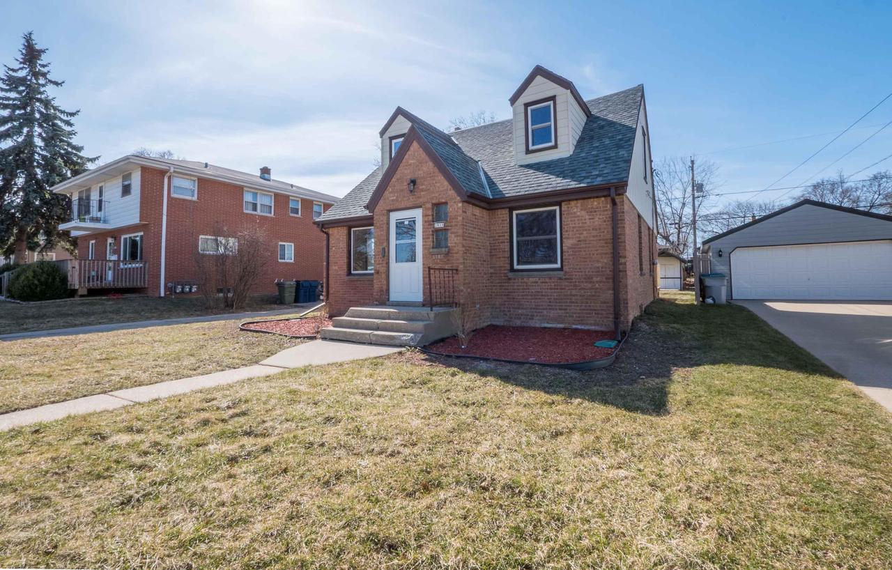 2819 S 69th St., Milwaukee, WI 53219