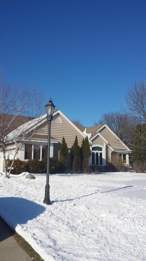 N25W26372 Foxcroft Dr, Pewaukee, WI 53072