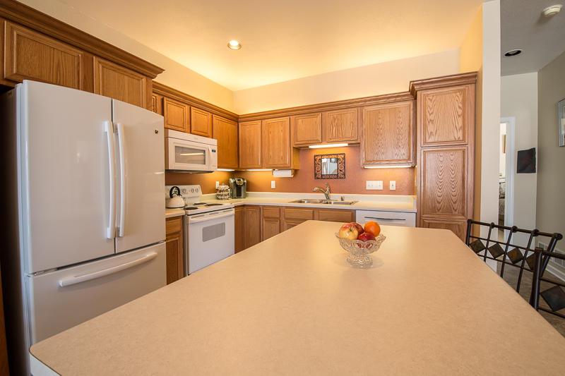 N16W26545 Wild Oats Dr #A, Pewaukee, WI 53072