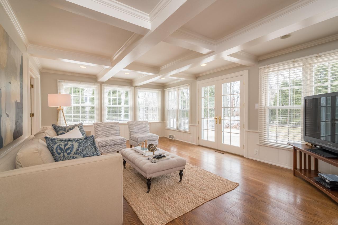 6123 N Berkeley Blvd, Whitefish Bay, WI 53217