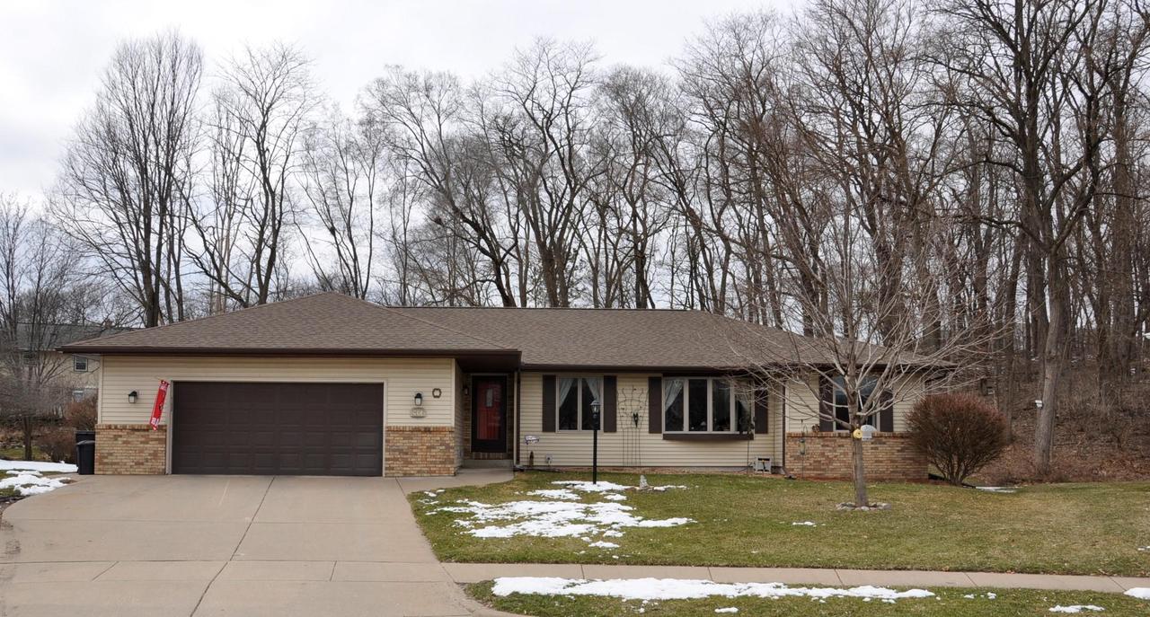 931 Westview Cir., Onalaska, WI 54650