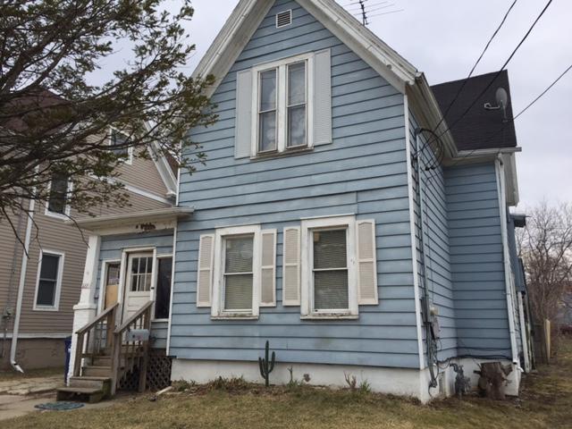 1220 Racine St, Racine, WI 53403