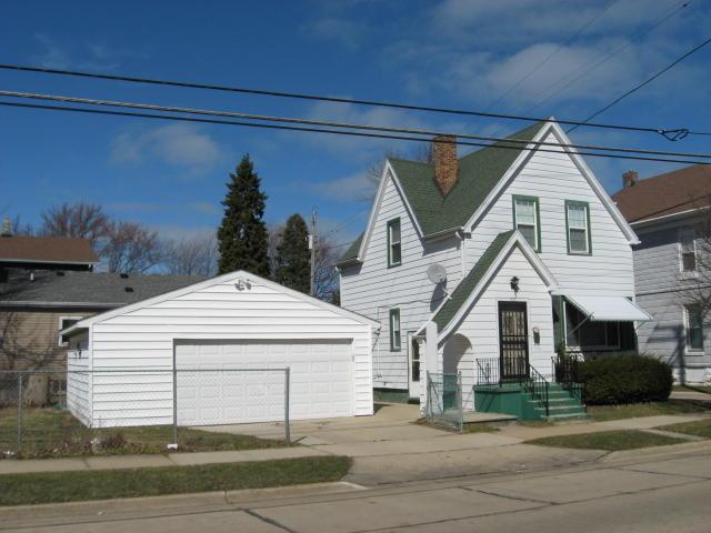 712 Dekoven Ave., Racine, WI 53403