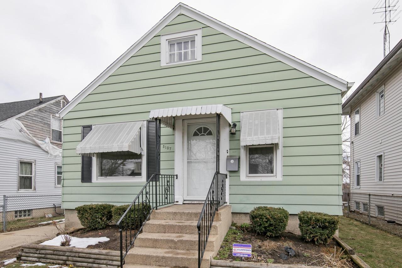 5107 33rd Ave, Kenosha, WI 53144