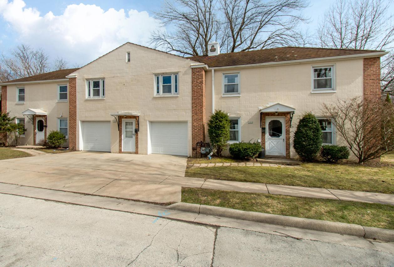 5600 Azalea Ct. #-5604, Greendale, WI 53129