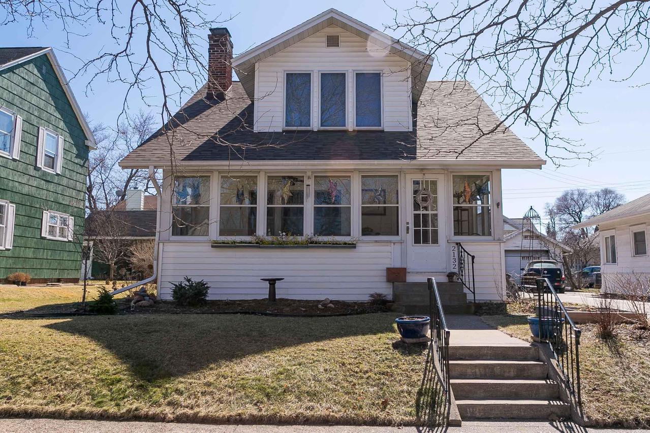 2132 Main St., La Crosse, WI 54601